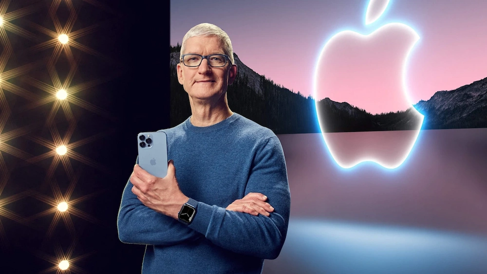 Điểm chung của Vũ và nhiều người trong số các bạn với Tim Cook là tất cả chúng ta đều dùng iPhone (ảnh: Hindustan Times).